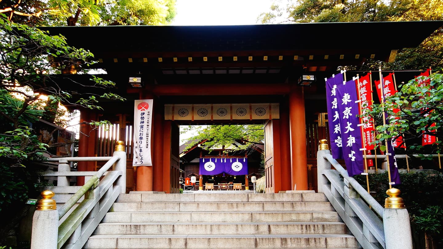 東京の金運が上がる神社10選！最強パワースポットを厳選 | NEWT